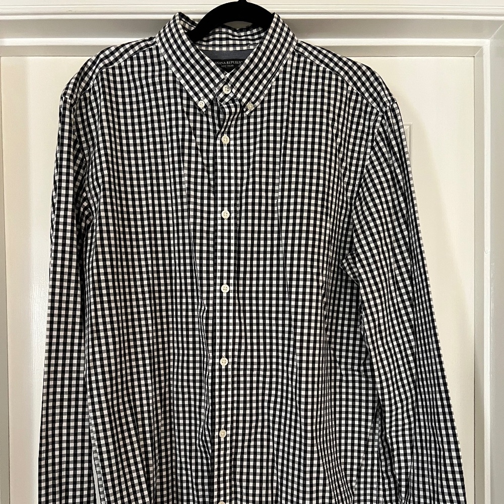 Banana Republic Soft-Wash Black & White Gingham Button-Down Shirt (XL)